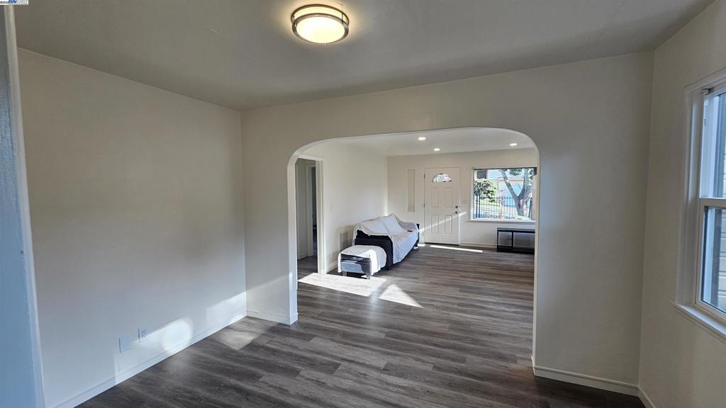MILLSMONT AREA - Residential