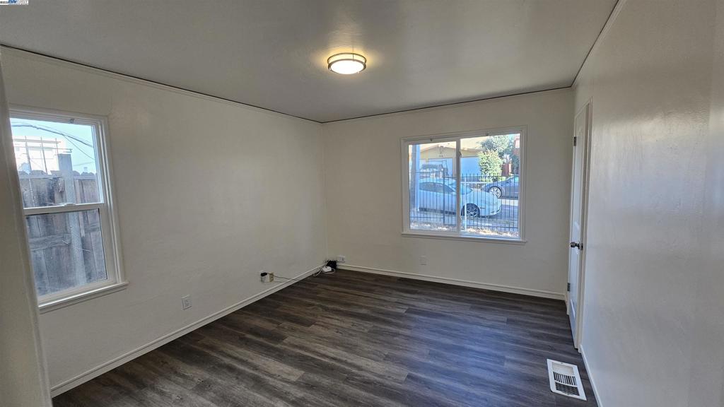 MILLSMONT AREA - Residential