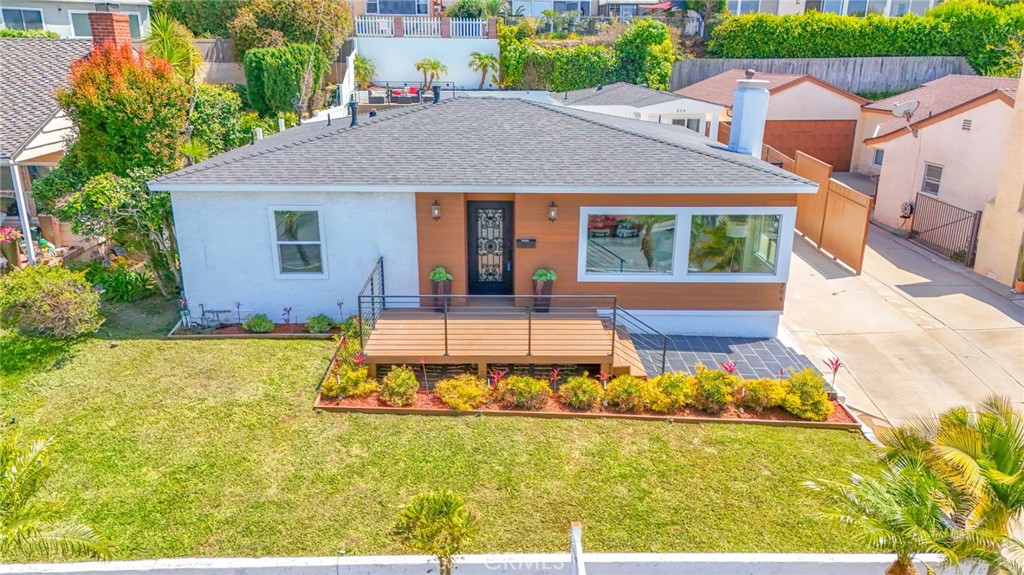 204 Via Colusa