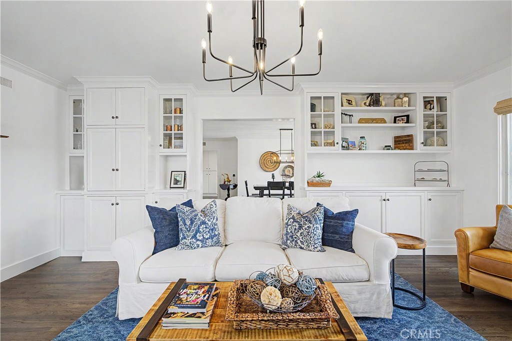 2124 Via Rivera
