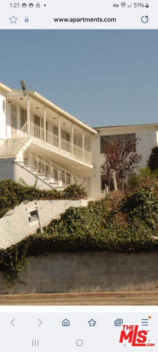 nice 1 bedroom apartment in Inglewood with city view, only 6units garden 0n 2nd floor