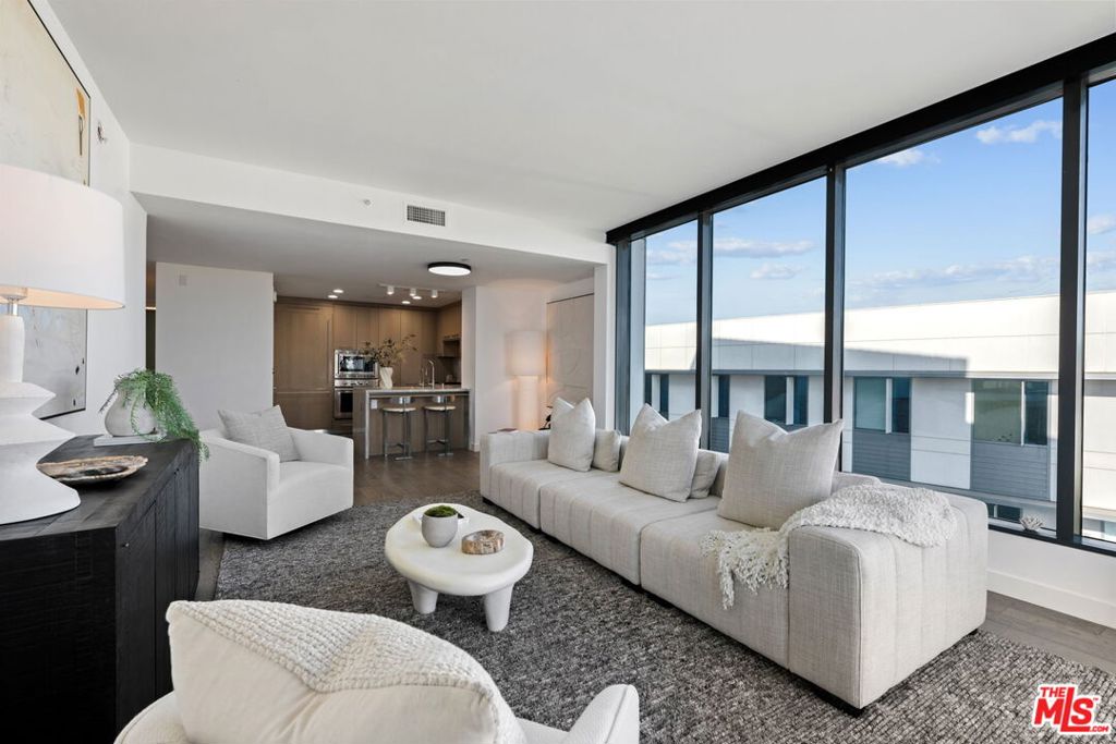 1755 Ocean Ave 805