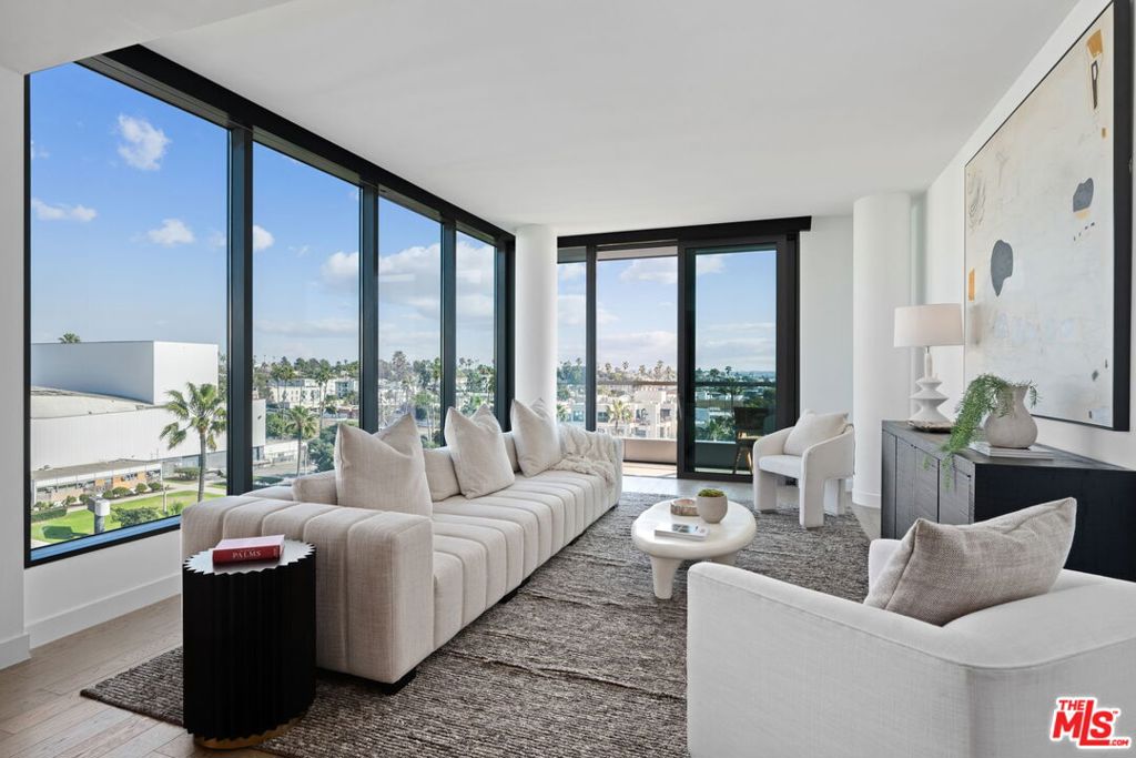 1755 Ocean Ave 805, Santa Monica CA 90401