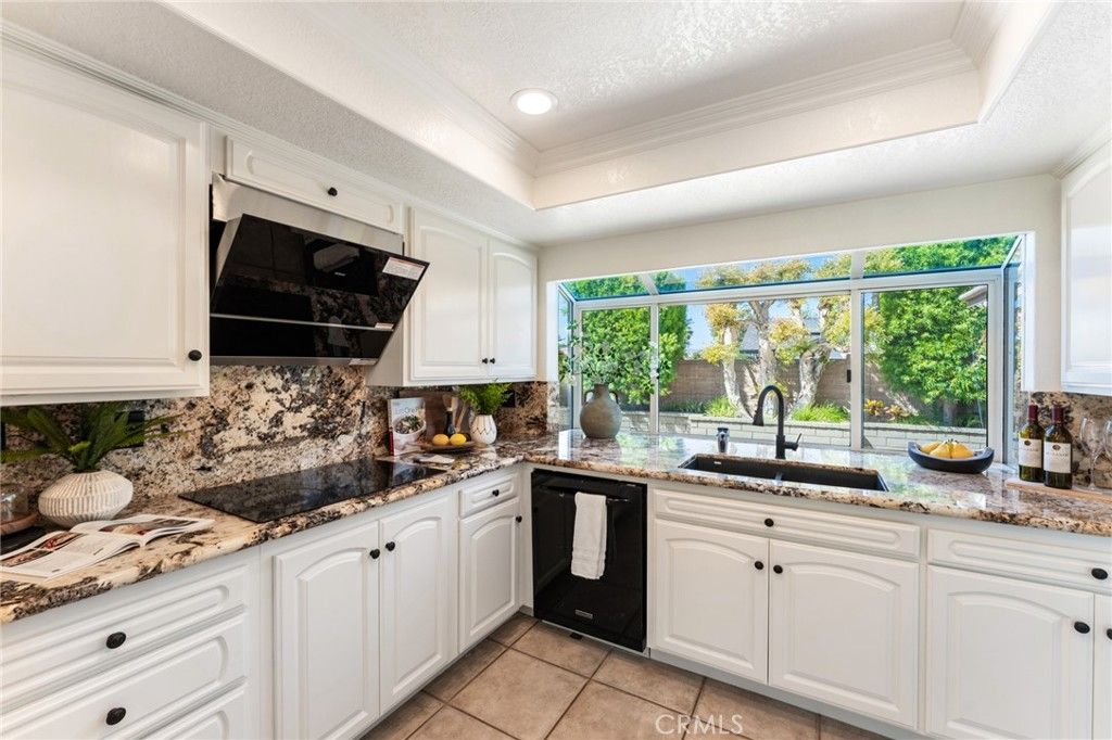 listing image 130728401035358374738