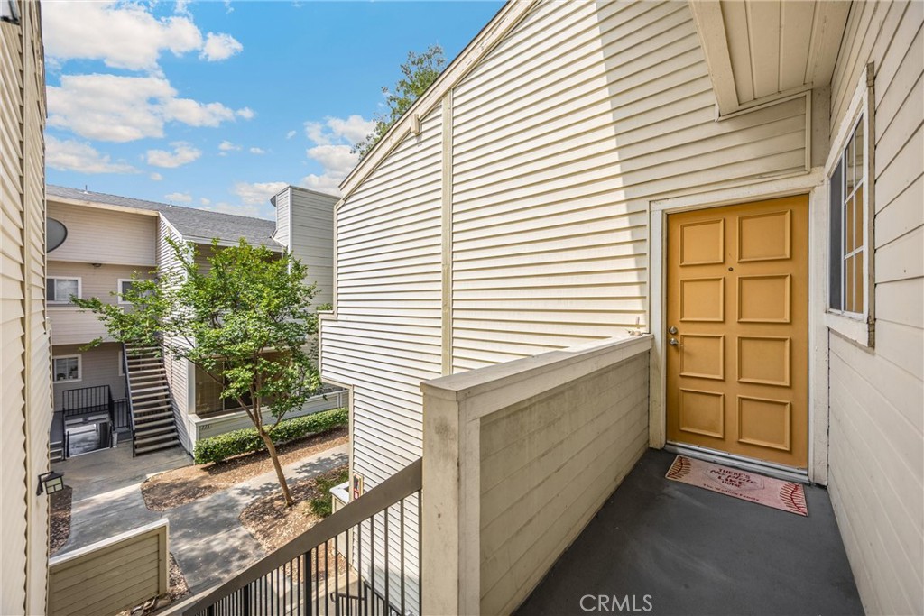 777 S Citrus Avenue 221