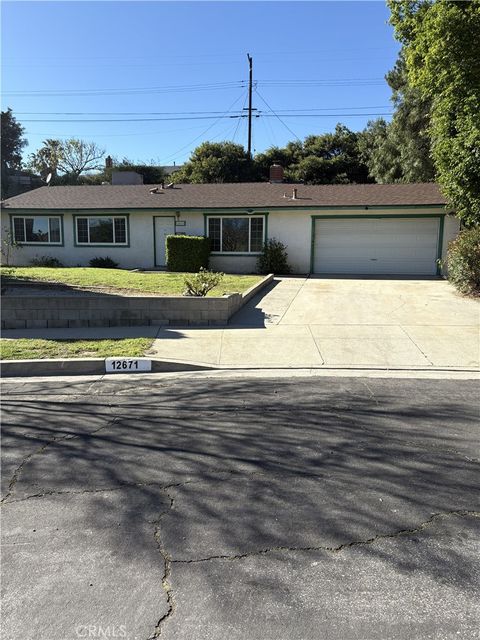 Photo of 12671 Cathy, Sylmar, CA 91342 (MLS # OC26034923)