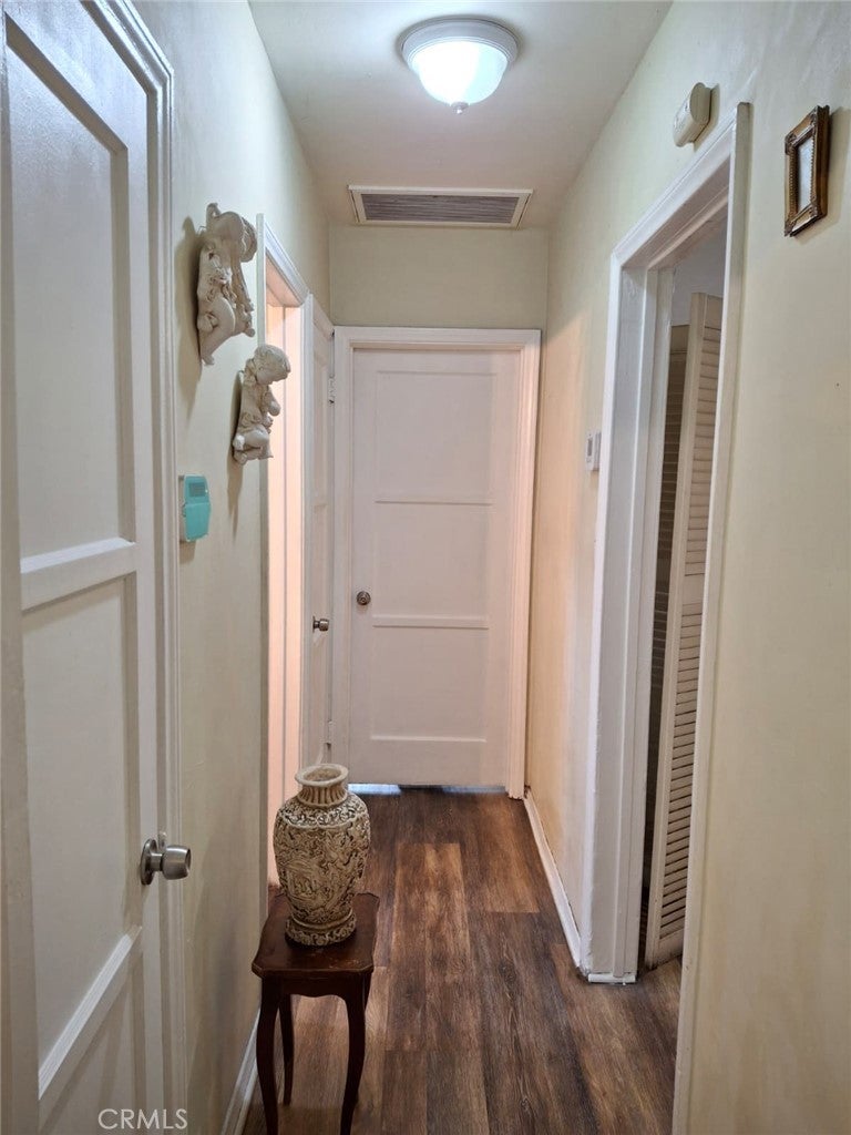 1346 W Century