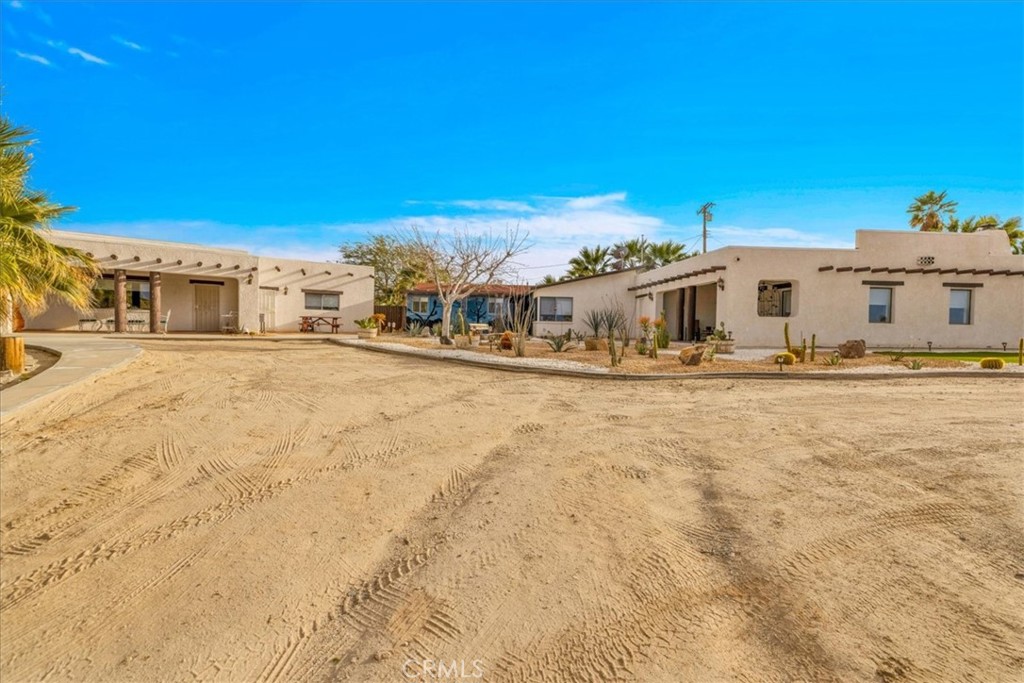 75775 Joe Davis Drive