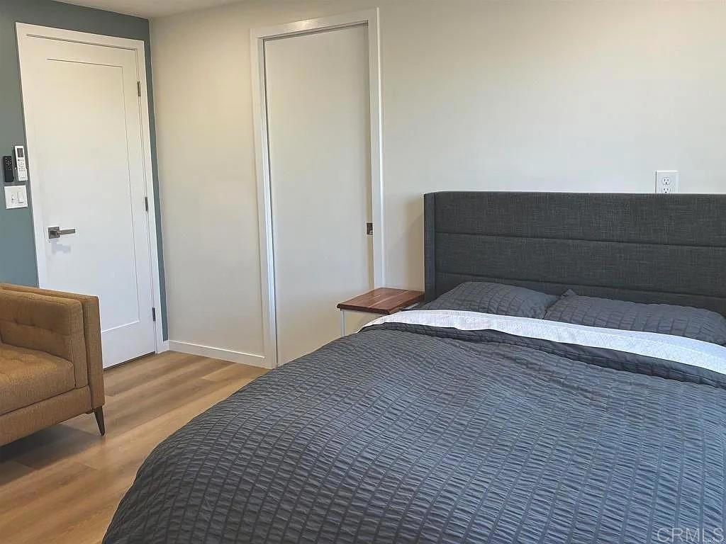 4660 N River Road 136