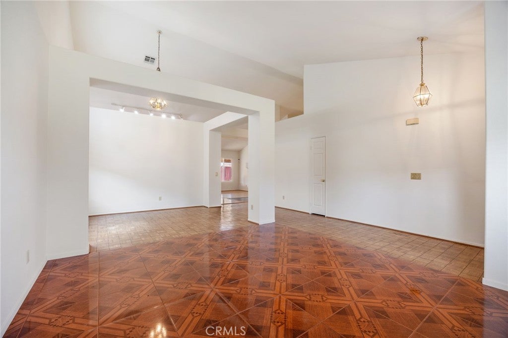 3227 Willowbrook