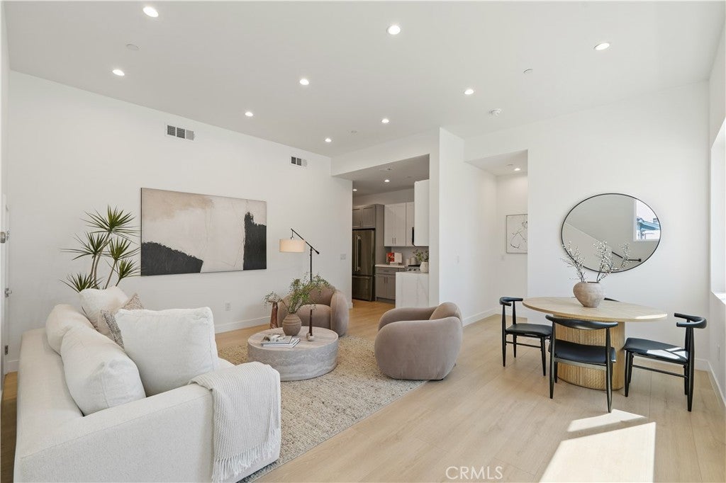 Properties 3 15634 Sombra Avenue A