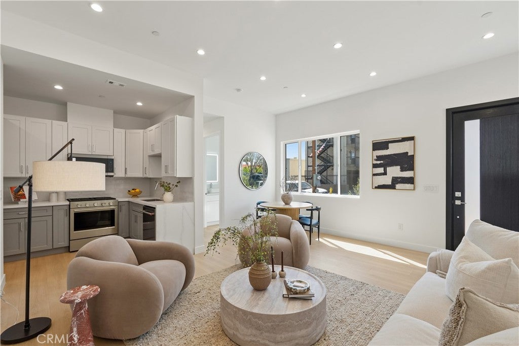 Properties 4 15634 Sombra Avenue A