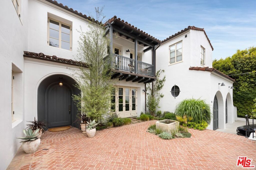 Photo of 765 Ranch Lane, Pacific Palisades, CA 90272 (MLS # 25602309)