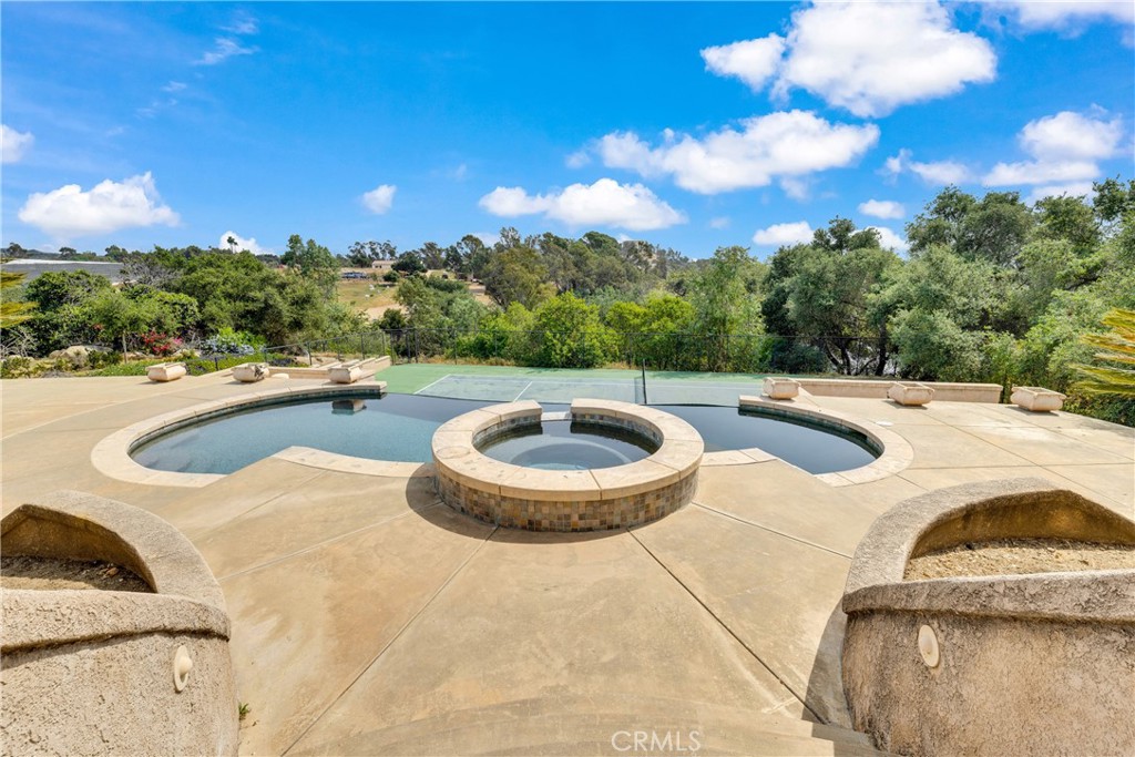 3013 Olive Hill