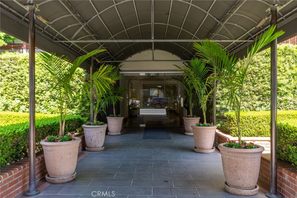 1440 Veteran Avenue 601