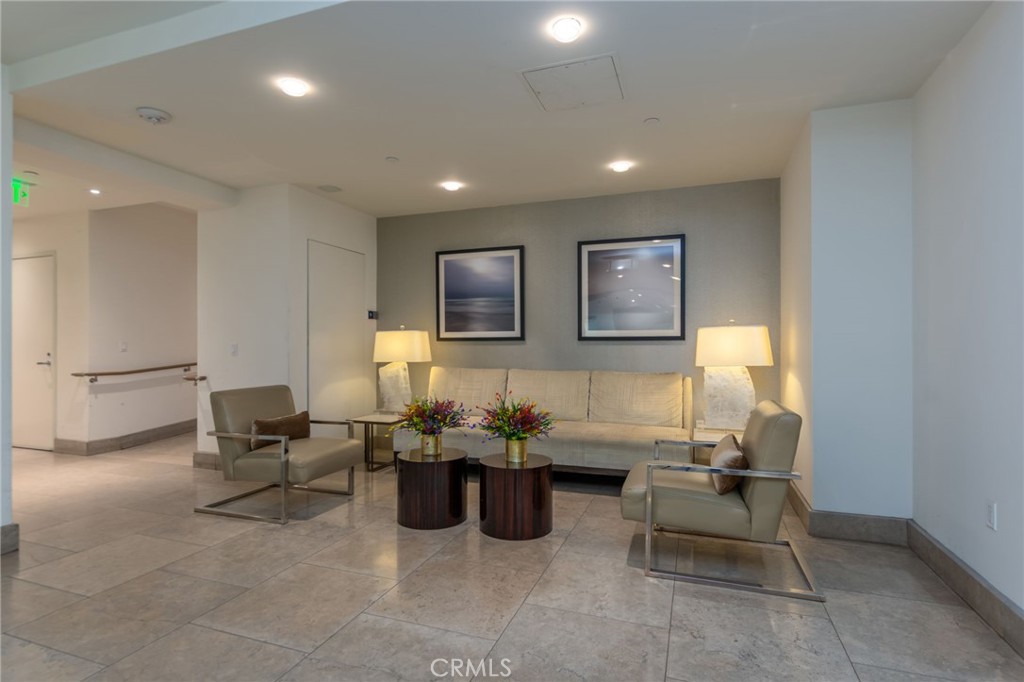 1440 Veteran Avenue 601