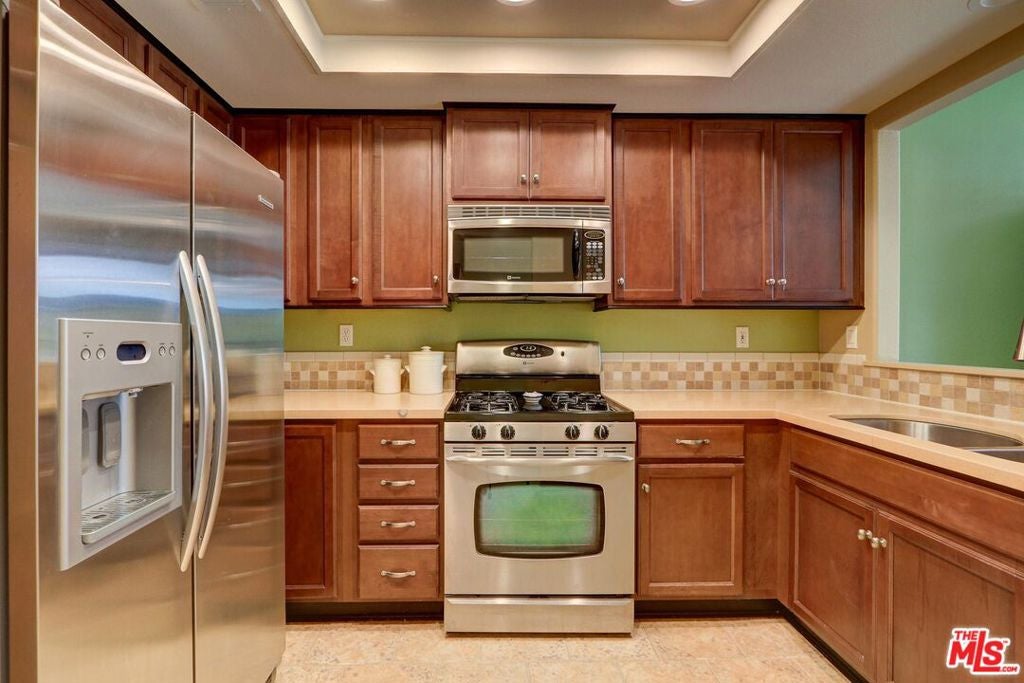 22365 Golden Canyon Circle