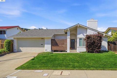 Photo of 4350 Columbine Dr Dr, Pleasanton, CA 94588 (MLS # 41130093)
