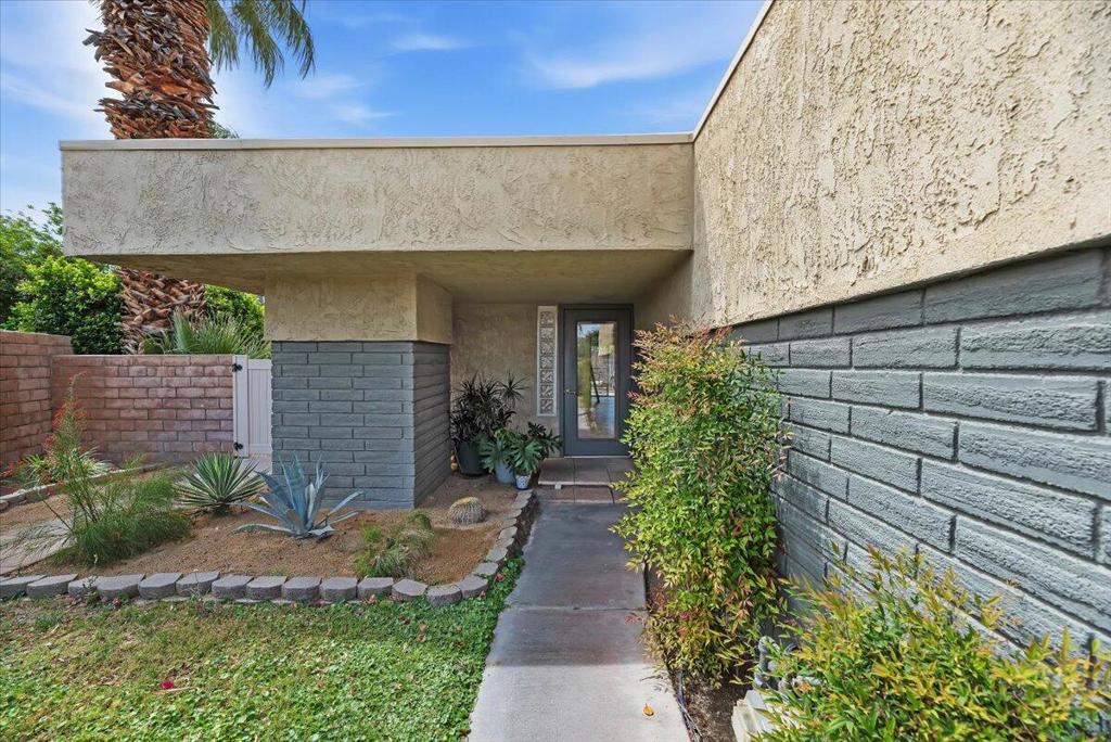 3119 Sunflower Loop N