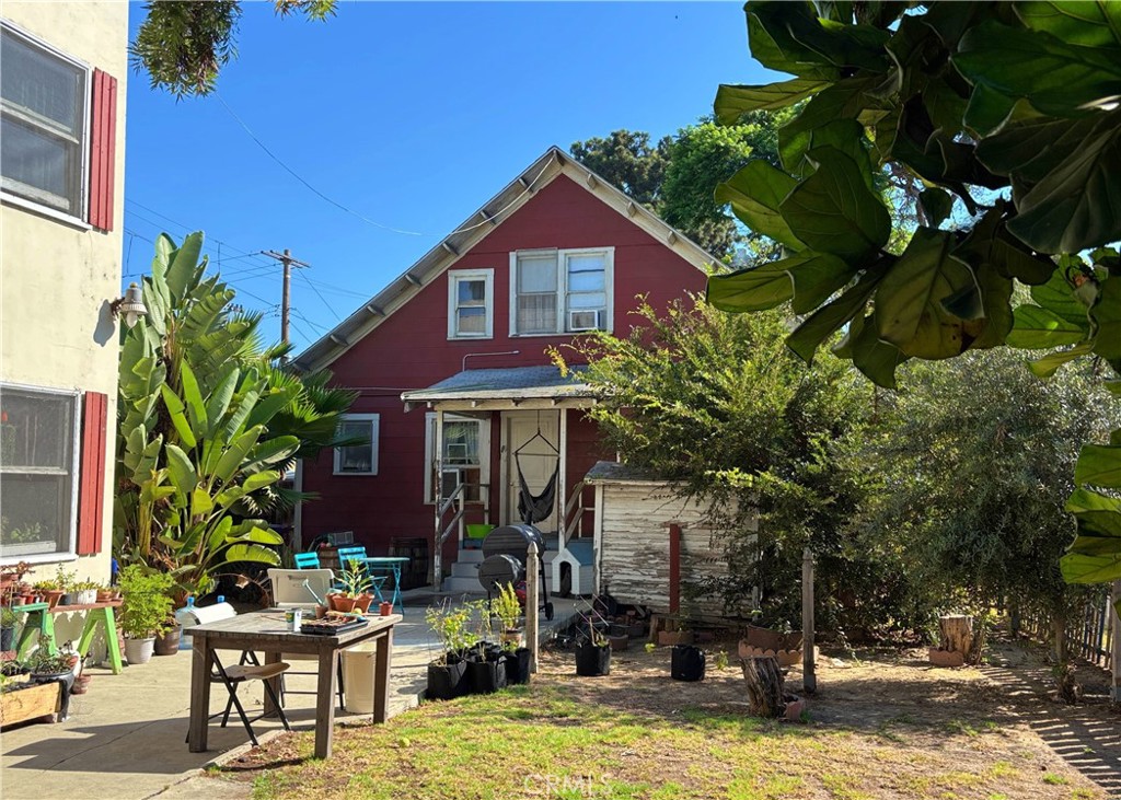 810 N Loma Vista Drive