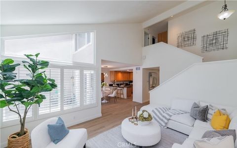 Photo of 36 Stanford Court #18, Irvine, CA 92612 (MLS # OC26049855)