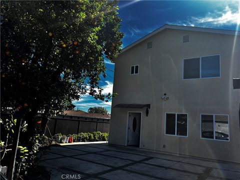 Photo of 8644 N Corbin Avenue, Northridge, CA 91324 (MLS # SR26035507)