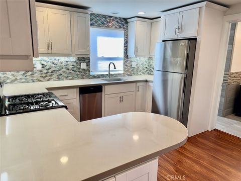 Photo of 270 Pearl Street #lower, Laguna Beach, CA 92651 (MLS # LG26028591)