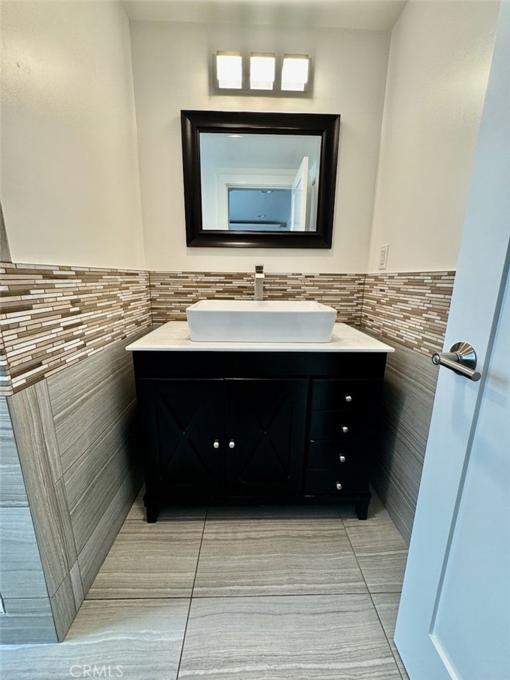 Photo of 270 Pearl Street #lower, Laguna Beach, CA 92651 (MLS # LG26028591)