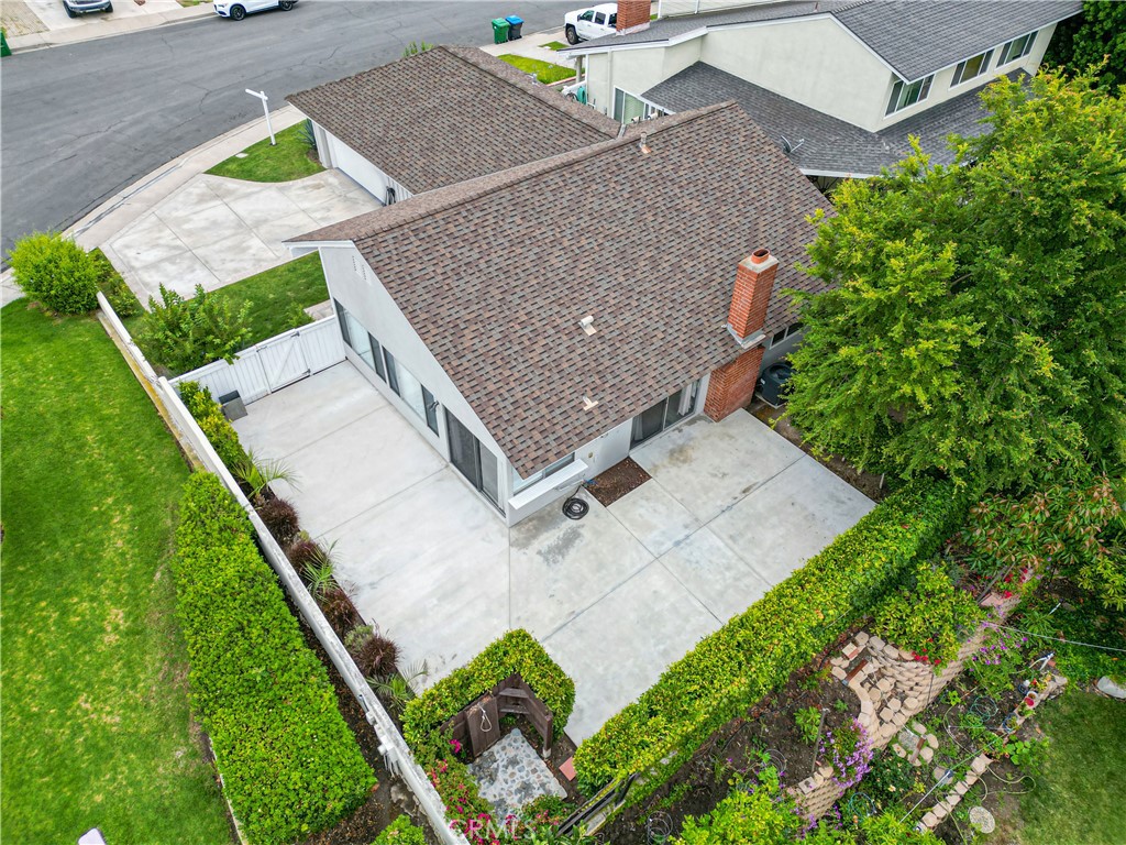 Properties 1 4252 Brookside Street