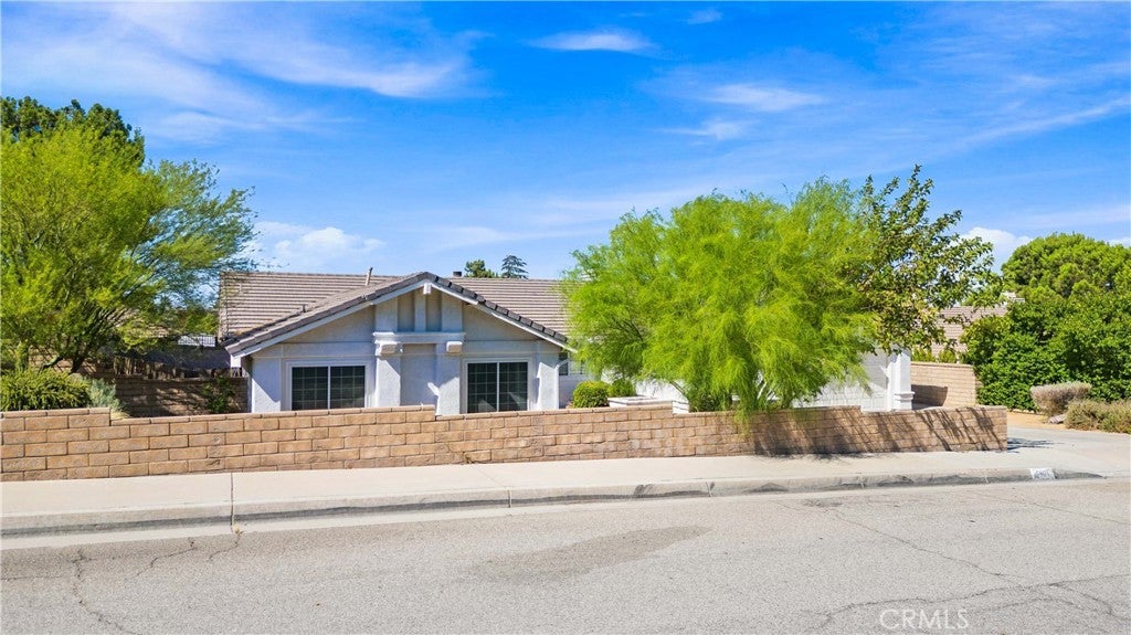 5901 Redwood