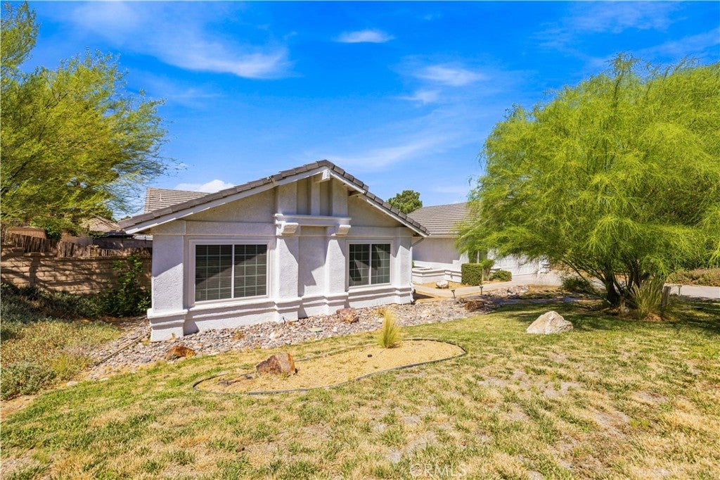 5901 Redwood
