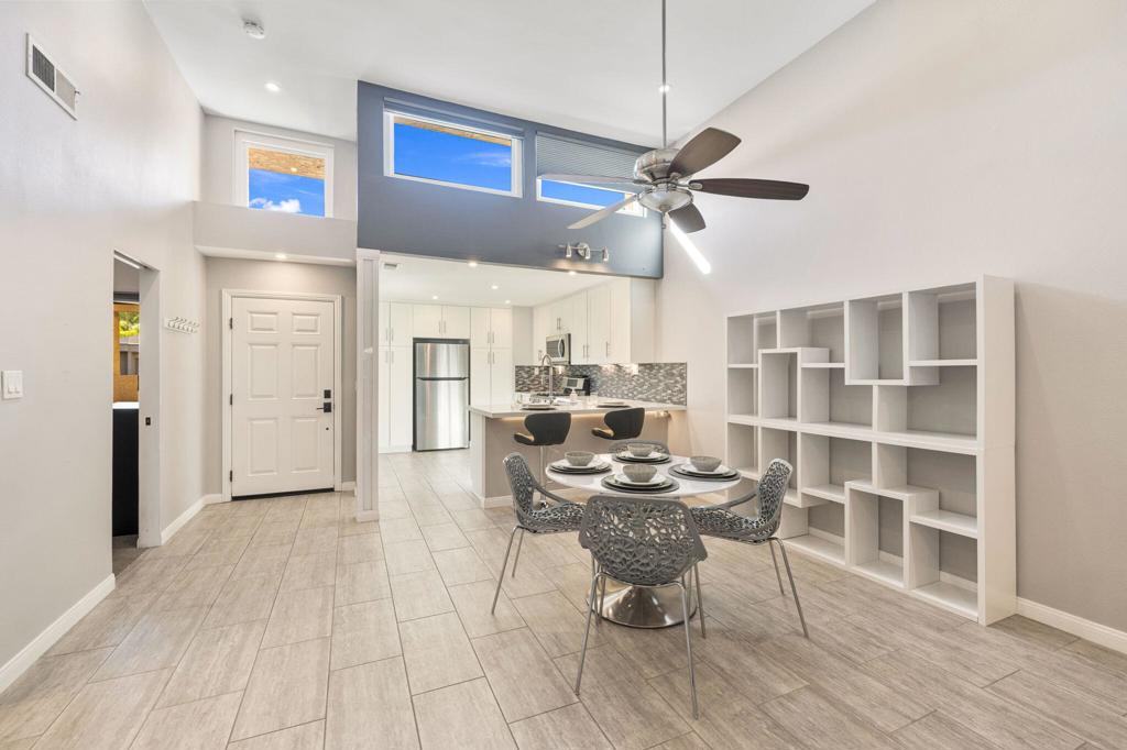 72590 Moonridge Lane