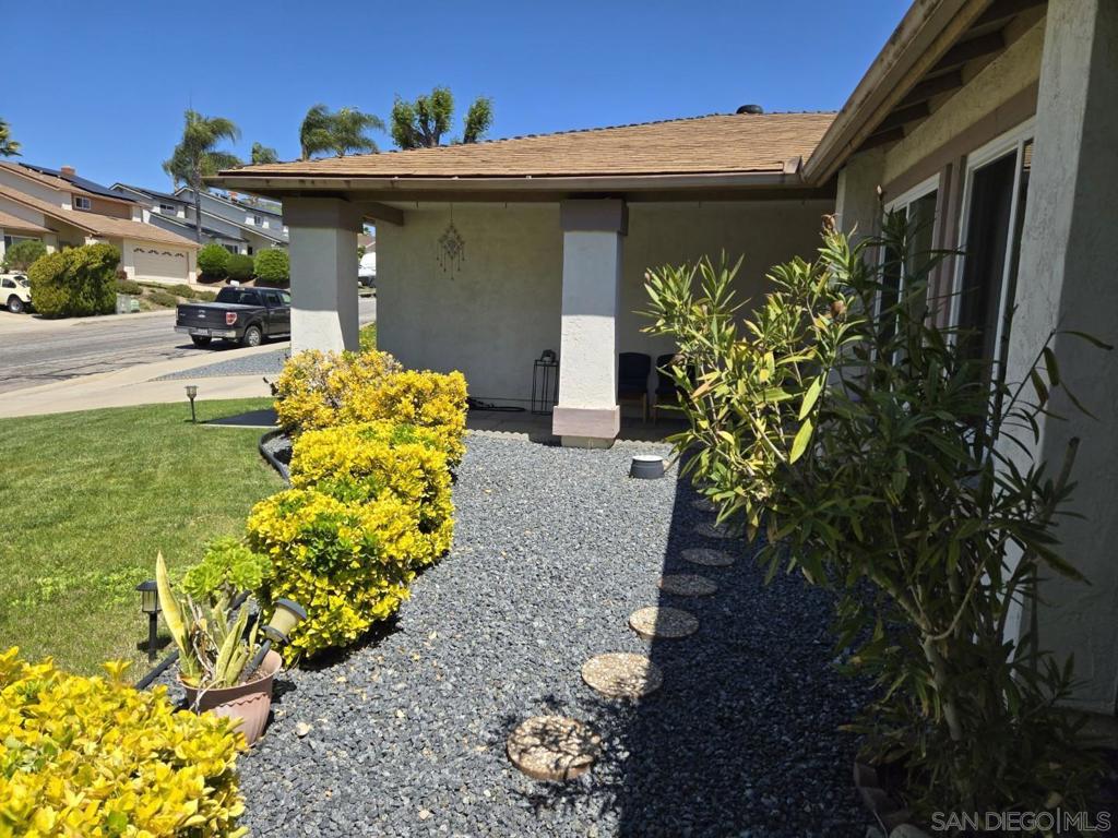 9343 Lake Hill Rd.