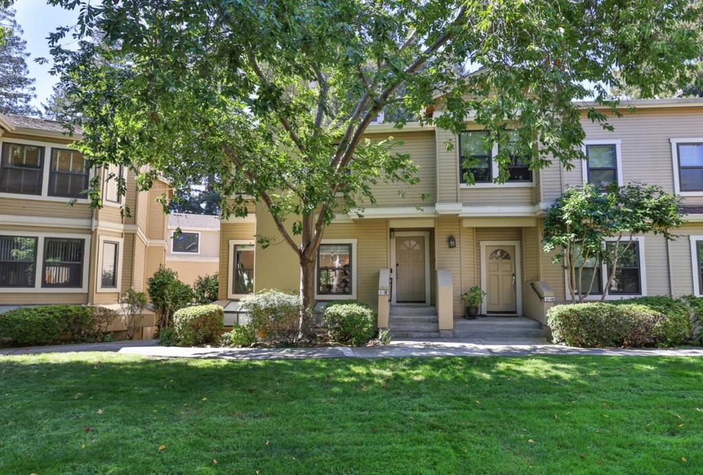 919 La Mesa Terrace E