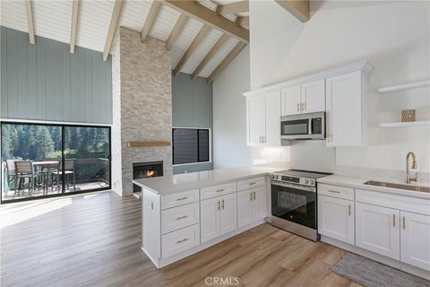 Photo of 27657 Peninsula Drive #131, Lake Arrowhead, CA 92352 (MLS # IG25215798)