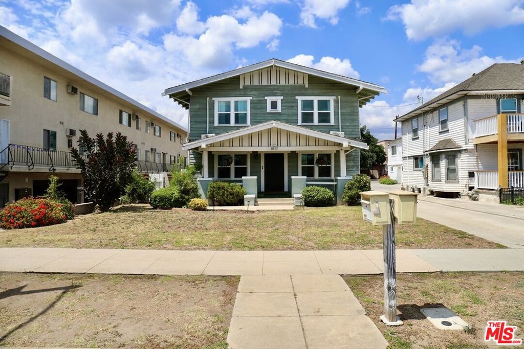 1817 Vine Street