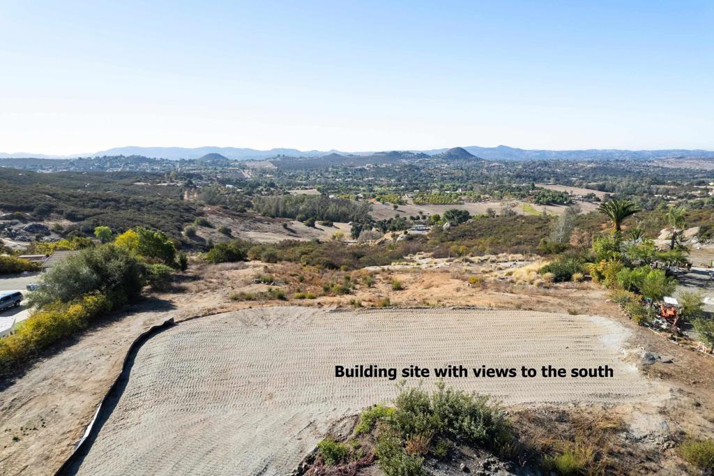 Valley Center - Land