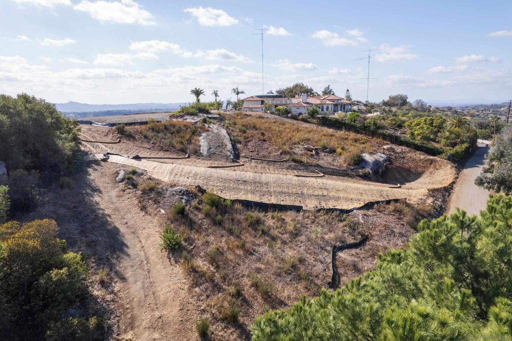 Valley Center - Land