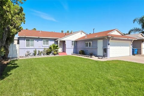 Photo of 2527 Kellogg Park Drive, Pomona, CA 91768 (MLS # CV25218118) Photo of 2527 Kellogg Park Drive, Pomona, CA 91768 (MLS # CV25218118)
