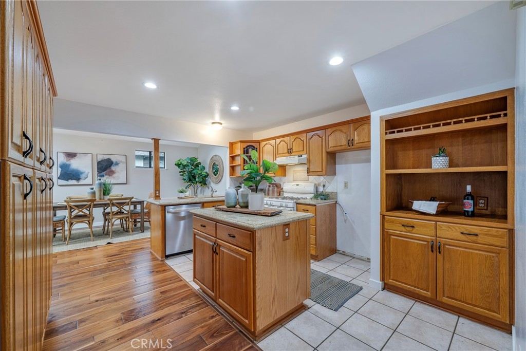 5861 Amberdale Drive