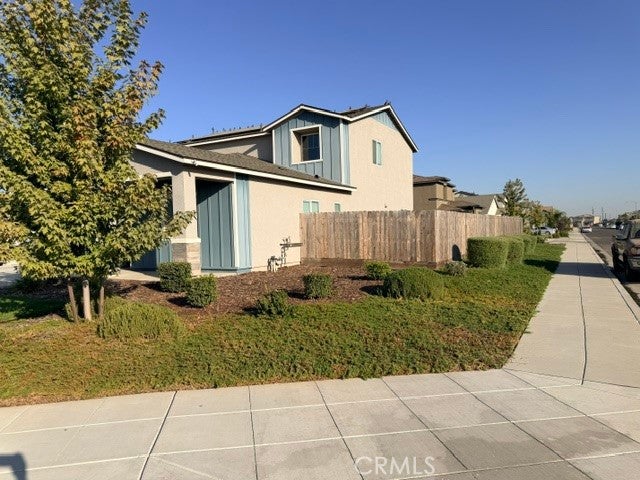 1332 W Randy Ave