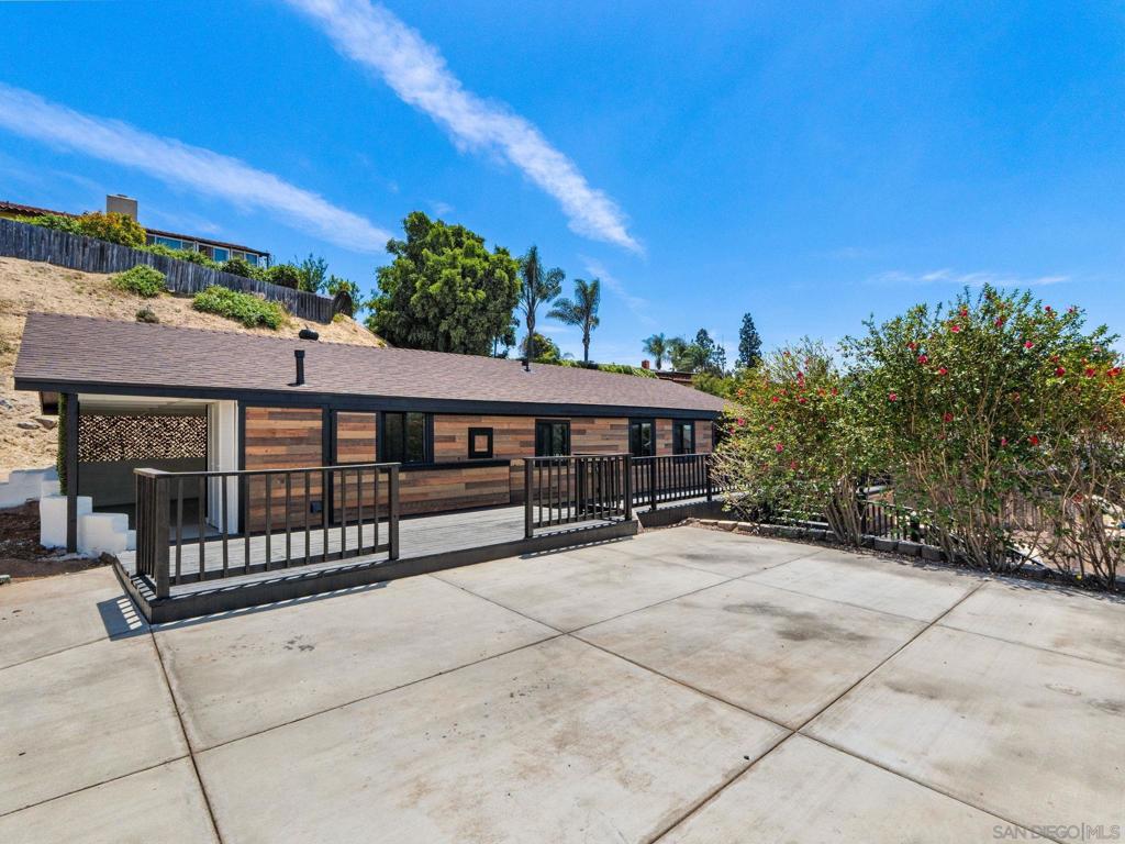 9209 Adlai