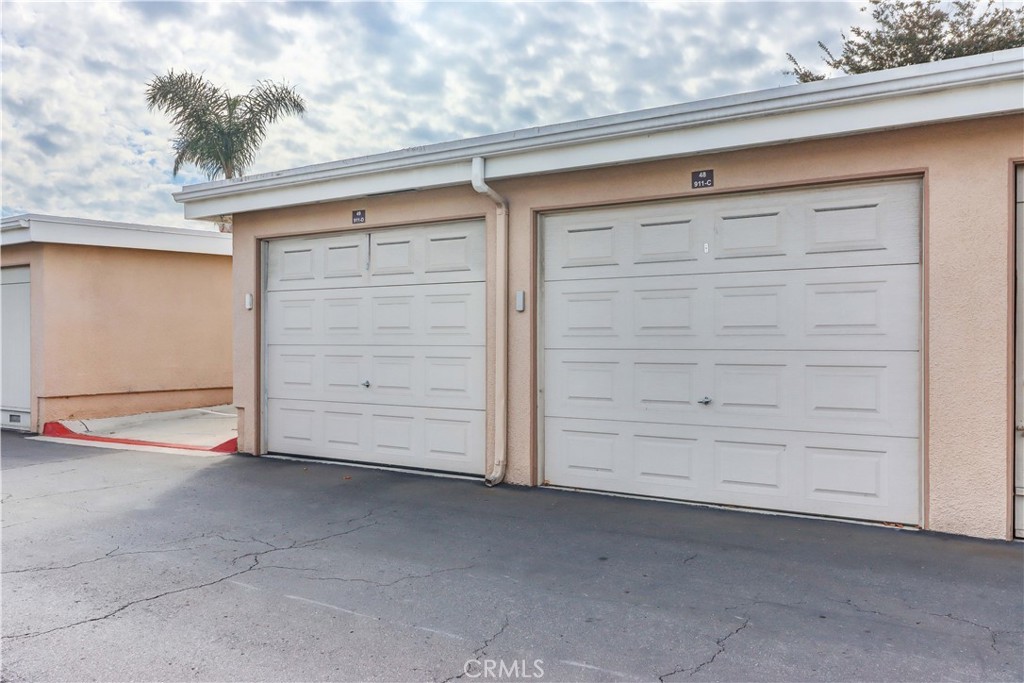 Huntington Landmark Townhomes (HLAN) - Residential