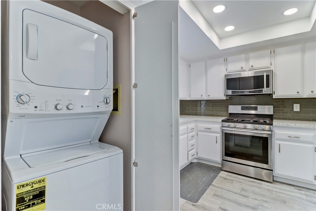 Huntington Landmark Townhomes (HLAN) - Residential