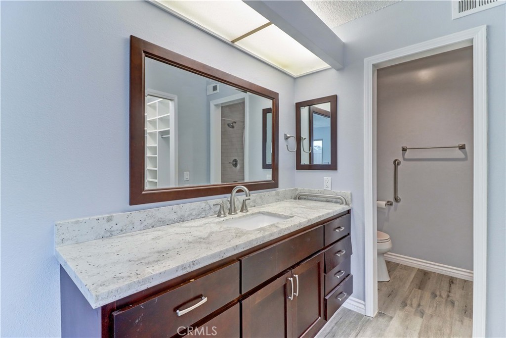 Huntington Landmark Townhomes (HLAN) - Residential