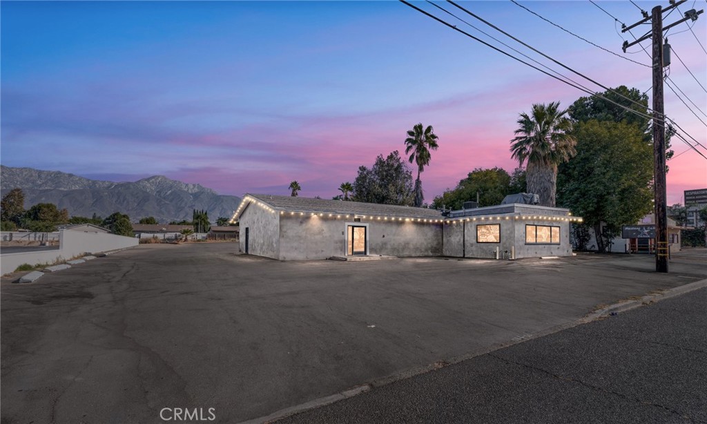 10028 Foothill