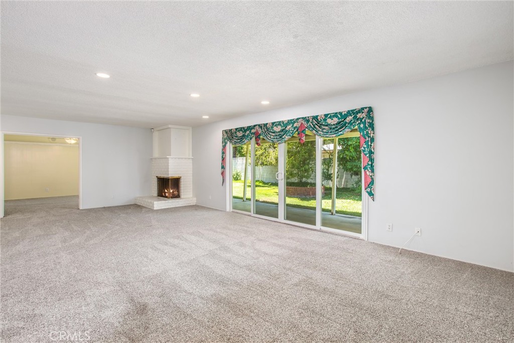 3893 Parkside Drive