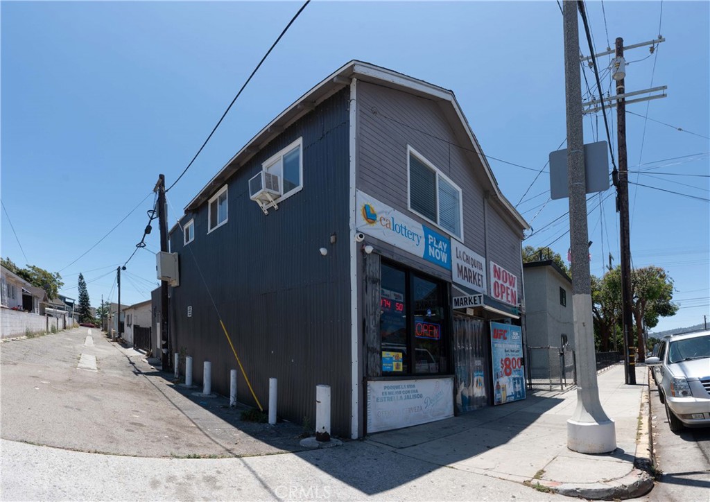 285 w 9th street