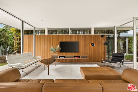 Tiny photo for 527 7th Street, Santa Monica, CA 90402 (MLS # 26852273)