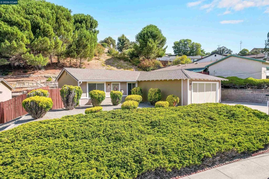 2506 Henry Ave